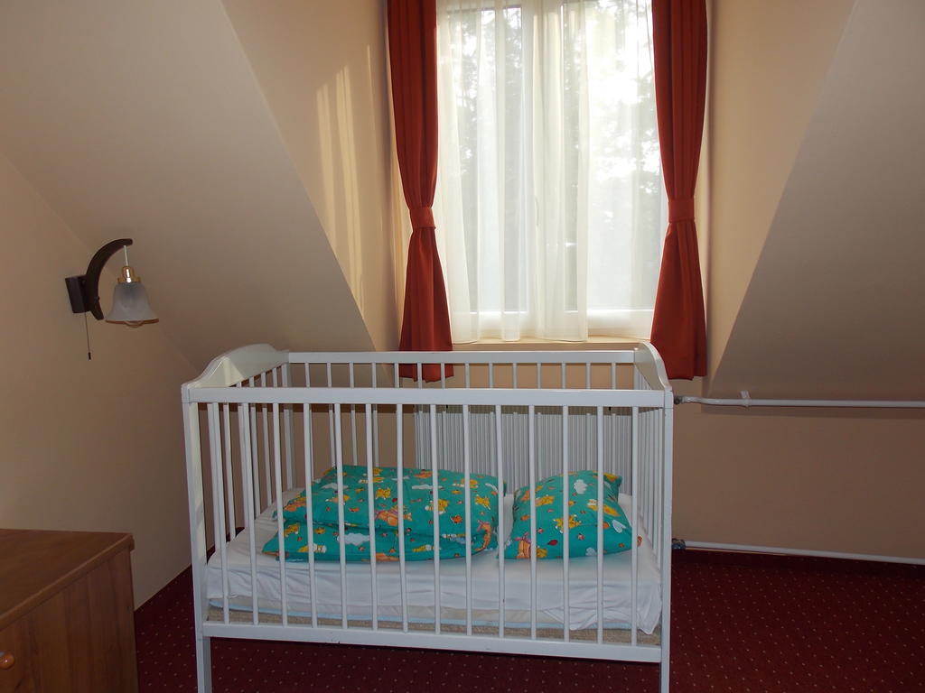 Hotel Family Балатонфёльдвар Экстерьер фото