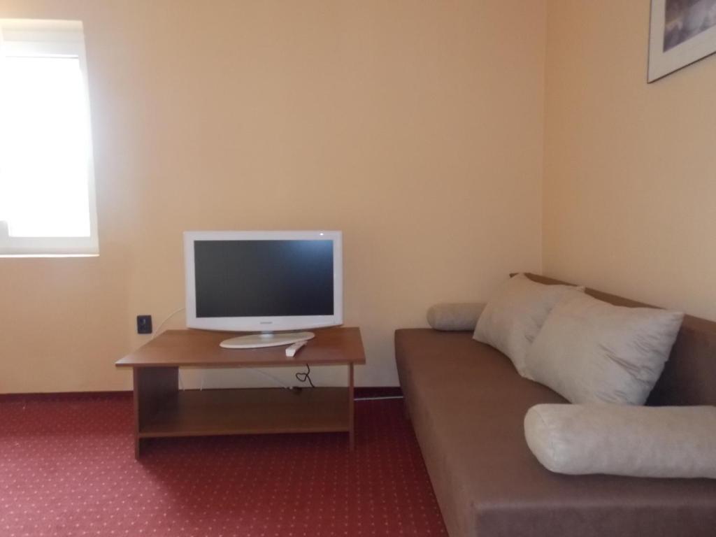 Hotel Family Балатонфёльдвар Номер фото