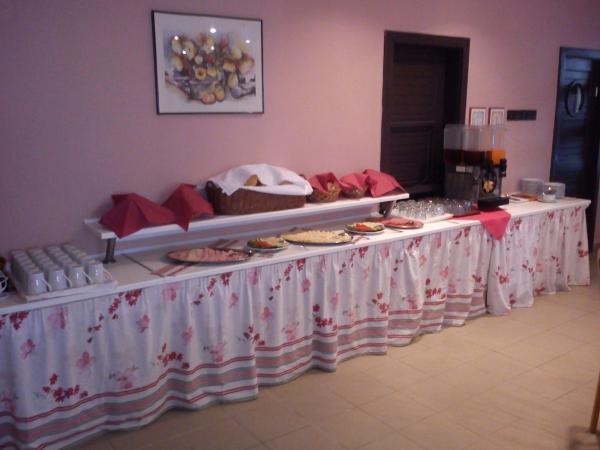 Hotel Family Балатонфёльдвар Экстерьер фото
